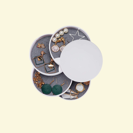 Aura Layered Jewelry Organize