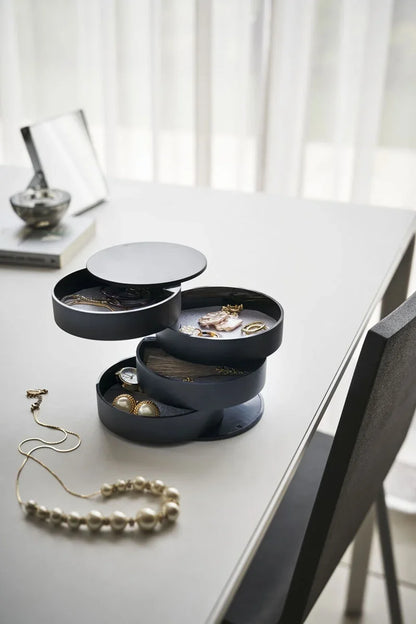 Aura Layered Jewelry Organize